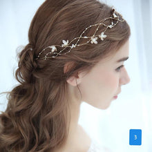 將圖片載入圖庫檢視器，Bridal Diamonte Headpiece / Tiaras - WeddingConfetti
