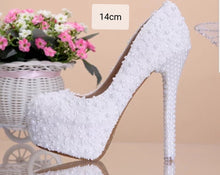將圖片載入圖庫檢視器，Wedding Bridal Red / Pink / White Heels - WeddingConfetti