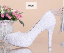 將圖片載入圖庫檢視器，Wedding Bridal Red / Pink / White Heels - WeddingConfetti