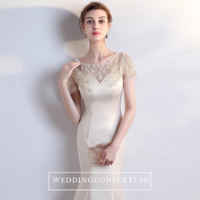 將圖片載入圖庫檢視器，The Lethicia Wedding Bridal Blue / Black / White / Champagne Short Sleeves Gown Dress - WeddingConfetti