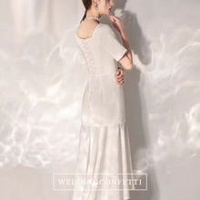 將圖片載入圖庫檢視器，The Calliope Short Sleeve Dress - WeddingConfetti