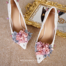 將圖片載入圖庫檢視器，Wedding Bridal Floral Heels - WeddingConfetti