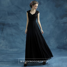 將圖片載入圖庫檢視器，The Belinda Black Cap Sleeve Dress Gown - WeddingConfetti