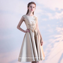 將圖片載入圖庫檢視器，The Orient Blue / Gold Sleeveless Floral Gown - WeddingConfetti