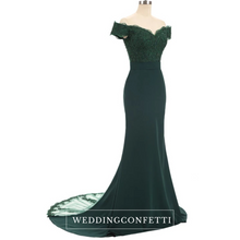 將圖片載入圖庫檢視器，The Fremonte Off Shoulder Gown - WeddingConfetti