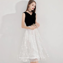 將圖片載入圖庫檢視器，The Ixara Sleeveless White/Black Lace Gown - WeddingConfetti