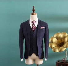 將圖片載入圖庫檢視器，Patrick Groom Men's Navy Blue Suit Jacket, Vest and Pants (3 Piece) - WeddingConfetti