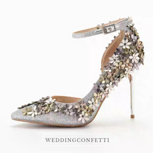 將圖片載入圖庫檢視器，Wedding Bridal Floral Gold / Silver Heels - WeddingConfetti
