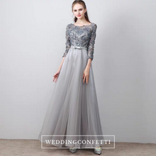 將圖片載入圖庫檢視器，The Tania Grey Long Sleeves Gown - WeddingConfetti