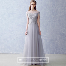 將圖片載入圖庫檢視器，The Kalethea Grey Boat Neck Grey/Red Tulle Gown - WeddingConfetti