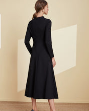 將圖片載入圖庫檢視器，The Linda Black Short/Long Sleeves Dress - WeddingConfetti