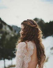 將圖片載入圖庫檢視器，The Liezel Bohemian Wedding Long Sleeves Gown - WeddingConfetti