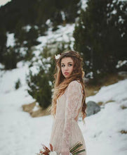 將圖片載入圖庫檢視器，The Liezel Bohemian Wedding Long Sleeves Gown - WeddingConfetti