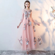 將圖片載入圖庫檢視器，The Melyssa Floral Pink Lace Dress - WeddingConfetti