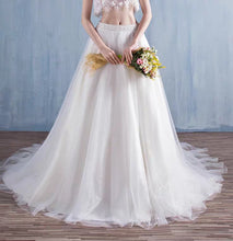 將圖片載入圖庫檢視器，Detachable Train (Tulle) - WeddingConfetti