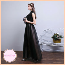 將圖片載入圖庫檢視器，The Rosemary Mandarin Collar Cheongsam Ombre Black Lace Gown - WeddingConfetti