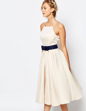 將圖片載入圖庫檢視器，The Brittany Bridesmaid Bow Dress (Available in 2 Designs) - WeddingConfetti