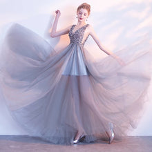 將圖片載入圖庫檢視器，The Sophiela Glittery Sleeveless Grey Sequins Gown (Available in 2 colours) - WeddingConfetti