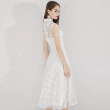 將圖片載入圖庫檢視器，The Lorelie High Collar Lace Sleeveless Dress (Available in 2 colours) - WeddingConfetti
