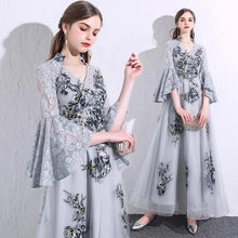 將圖片載入圖庫檢視器，The Grecia Floral Trumpet Sleeves Lace Dress(Available in 4 colours) - WeddingConfetti