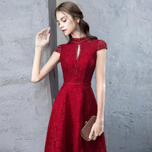 將圖片載入圖庫檢視器，The Taylor Red High Collar Short Sleeve Gown - WeddingConfetti