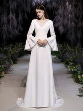 將圖片載入圖庫檢視器，The Kestine Wedding Bridal Long Bell Sleeves Gown - WeddingConfetti