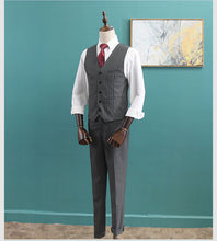 將圖片載入圖庫檢視器，Caden Groom Men's Striped Brown / Grey / Black Suit Jacket, Vest and Pants (3 Piece) - WeddingConfetti