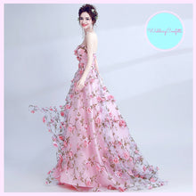 將圖片載入圖庫檢視器，The Rayne Bridal Floral Maxi Wedding Dress Gown - WeddingConfetti