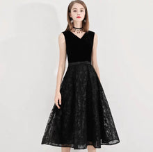 將圖片載入圖庫檢視器，The Ixara Sleeveless White/Black Lace Gown - WeddingConfetti