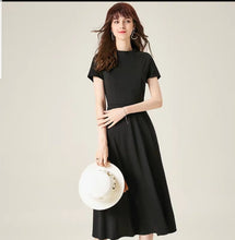 將圖片載入圖庫檢視器，The Linda Black Short/Long Sleeves Dress - WeddingConfetti
