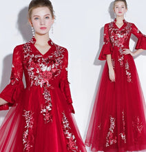 將圖片載入圖庫檢視器，The Grecia Floral Trumpet Sleeves Lace Dress(Available in 4 colours) - WeddingConfetti