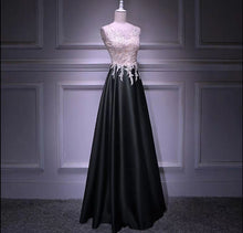 將圖片載入圖庫檢視器，The Karel Blue / Red / Green / Black Lace Gown - WeddingConfetti