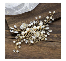 將圖片載入圖庫檢視器，Bridal Headpieces (Various Designs) - WeddingConfetti