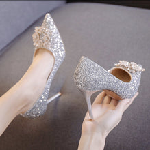將圖片載入圖庫檢視器，The Belline Wedding Bridal Gold/Silver Glitter Heels - WeddingConfetti