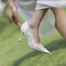 將圖片載入圖庫檢視器，The Leila Wedding Lace White Heels - WeddingConfetti
