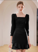 將圖片載入圖庫檢視器，The Riley Short Long Sleeve Dress (Available in 2 Colours) - WeddingConfetti