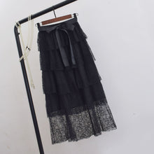 將圖片載入圖庫檢視器，The Simone Bridesmaid Layered Skirt - WeddingConfetti