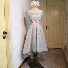 將圖片載入圖庫檢視器，The Pentulia Tulle Off Shoulder Grey / White / Black Floral Gown - WeddingConfetti