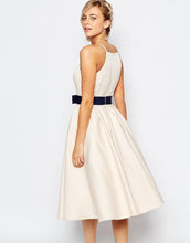 將圖片載入圖庫檢視器，The Brittany Bridesmaid Bow Dress (Available in 2 Designs) - WeddingConfetti