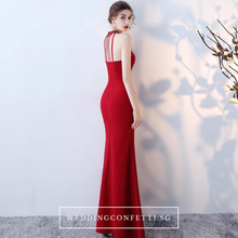 將圖片載入圖庫檢視器，The Rolinda Red Halter Gown With Slit - WeddingConfetti