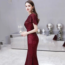 將圖片載入圖庫檢視器，The Lorniston Sequined Red Gown - WeddingConfetti
