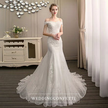 將圖片載入圖庫檢視器，The Triniity Wedding Bridal Off Shoulder Gown - WeddingConfetti