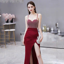 將圖片載入圖庫檢視器，The Cordelia Sleeveless Sequined Black/Red Gown - WeddingConfetti