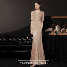 將圖片載入圖庫檢視器，The Penny Champagne Short Sleeve Gown - WeddingConfetti