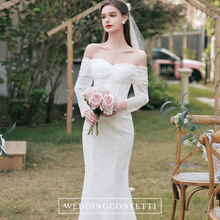 將圖片載入圖庫檢視器，The Leselle Wedding Bridal Off Shoulder Gown - WeddingConfetti