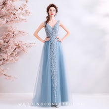 將圖片載入圖庫檢視器，The Kyra Blue Tulle Sleeveless Gown - WeddingConfetti