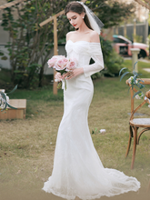 將圖片載入圖庫檢視器，The Leselle Wedding Bridal Off Shoulder Gown - WeddingConfetti