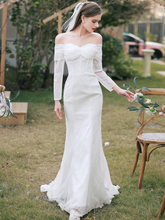 將圖片載入圖庫檢視器，The Leselle Wedding Bridal Off Shoulder Gown - WeddingConfetti
