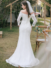 將圖片載入圖庫檢視器，The Leselle Wedding Bridal Off Shoulder Gown - WeddingConfetti