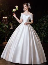 將圖片載入圖庫檢視器，The Lercinda Wedding Bridal Short Sleeve Gown - WeddingConfetti